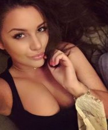 Игривая и страстная девушка с аппетитной фигурой готова окунуть тебя в мир наслаждений. Помогу расслабиться и забыть обо всем, кроме нас двоих. Только для тебя! 8727, 25 лет